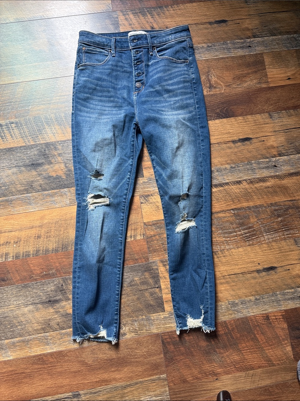Abercrombie & Fitch Distressed Skinny Jeans in Blue Wash